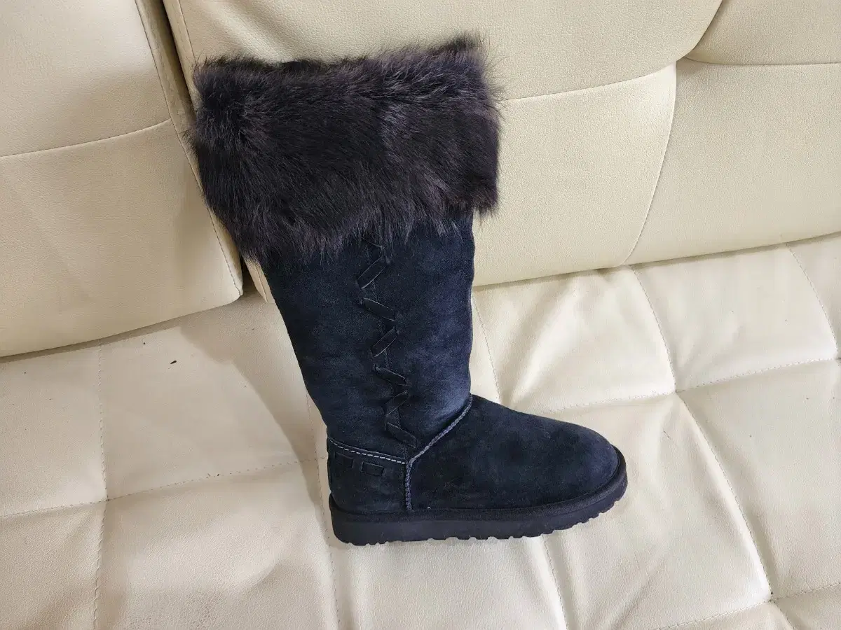 UGG 어그부츠 230