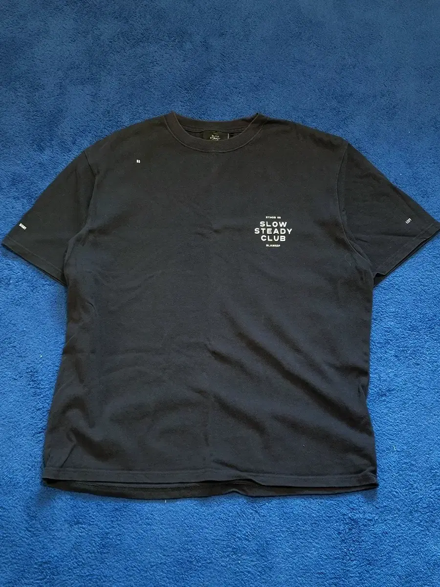 SlowsteadyClub Vahn Short Sleeve Tee Navy Size 5