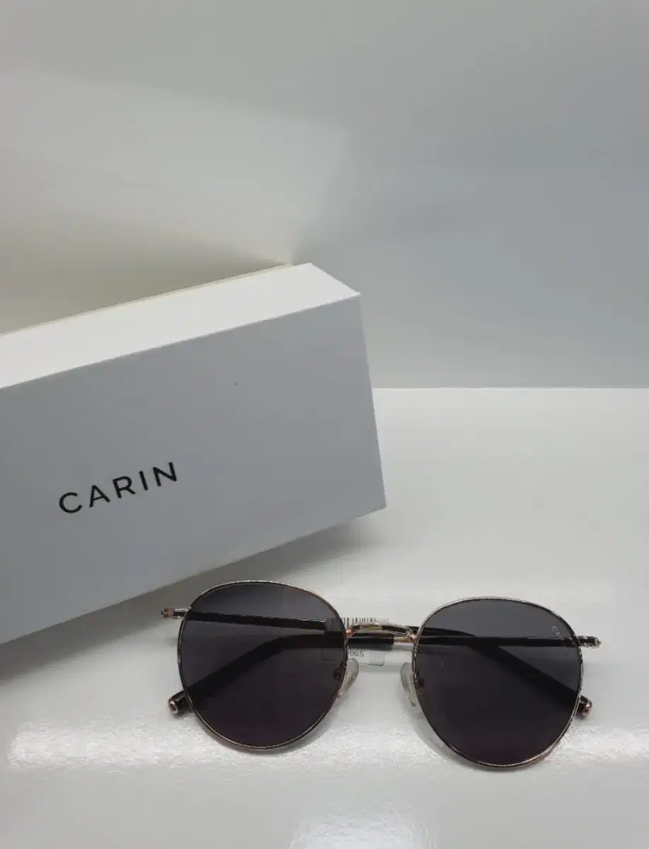 카린 carin 로즈골드 선글라스