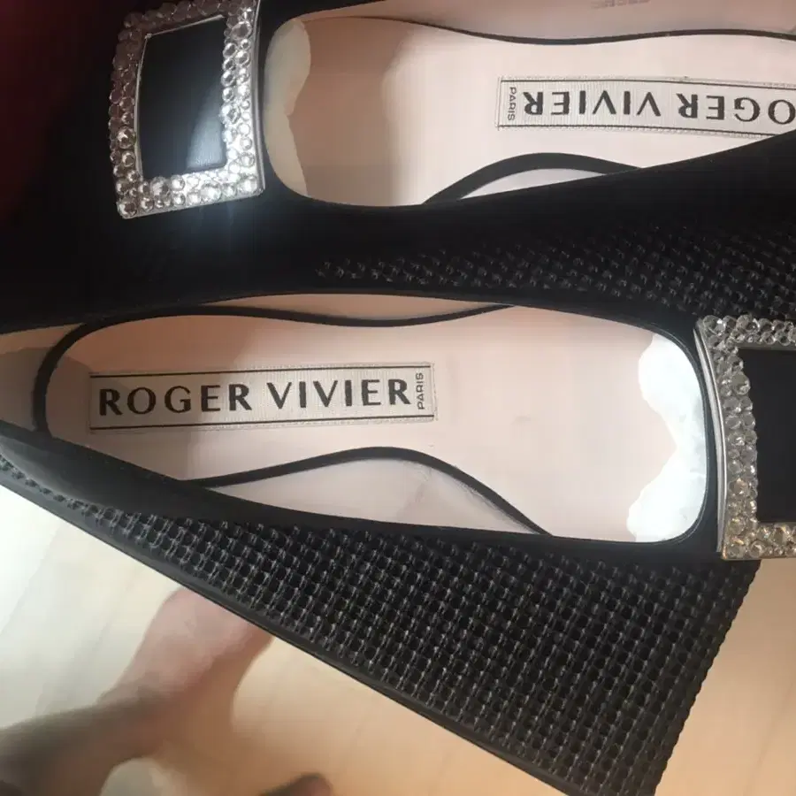 (풀박스)  로저비비에 고메틴 발레리나 플랫슈즈 (roger vivier