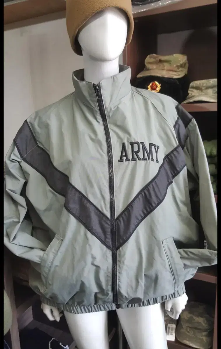 Military.USIPFUWindproof.Jacket