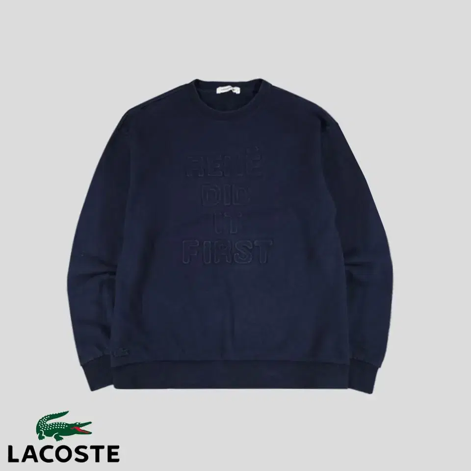 Lacoste Pigmented Navy Embossed Tonal Logo Patch Cotton100 Sweatshirt Man-to-Man Tee