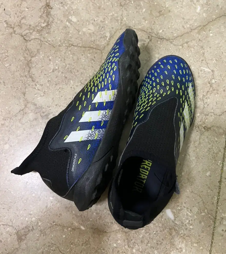 Adidas Predator Freak Futsal Shoes