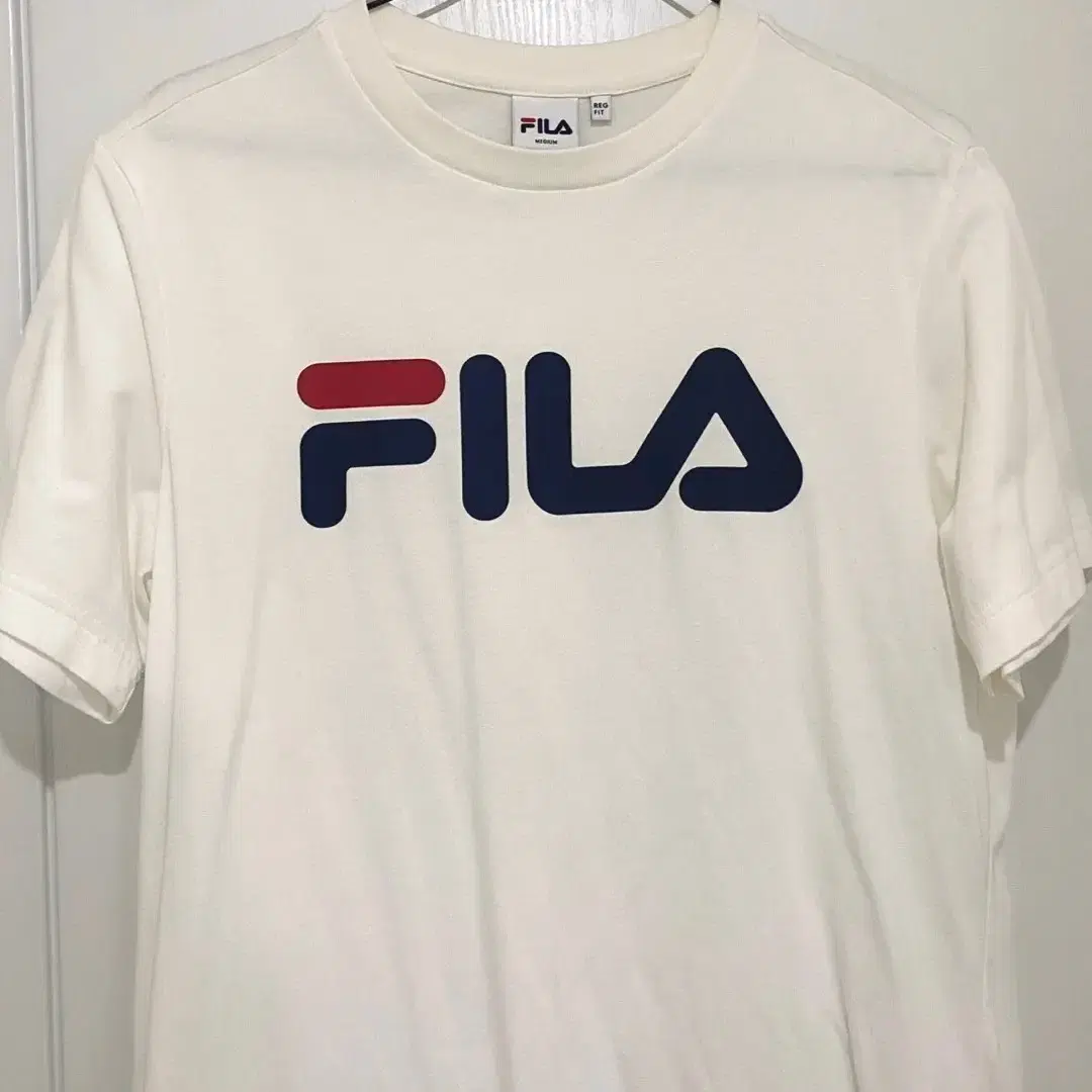 택포)FILA 리니어 레귤러핏 티셔츠