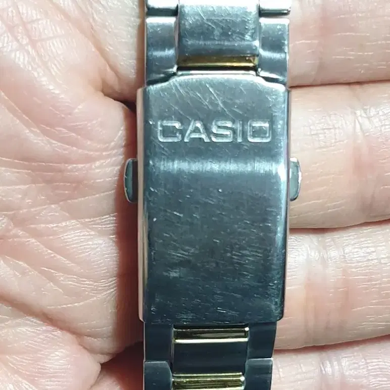 카시오(Casio Edificea)EF-503D-7A 쿼츠 크로노그래프