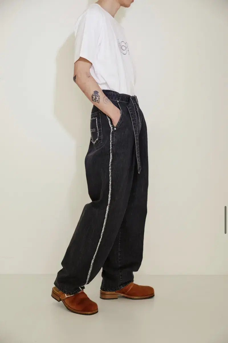 [005,XL]M001 LIBERTE TROUSERS 002 판매