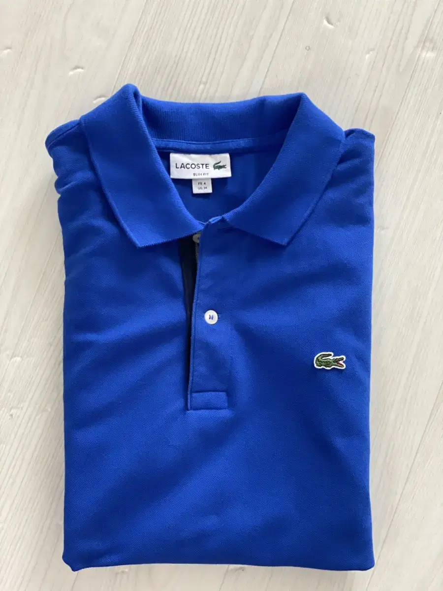 Lacoste Karati size 4