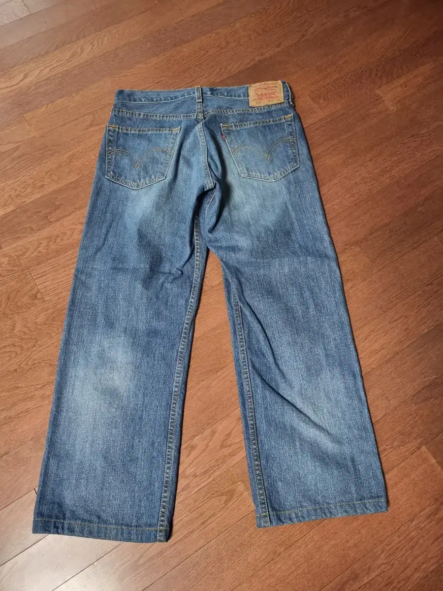 Levi's 529 Jeans