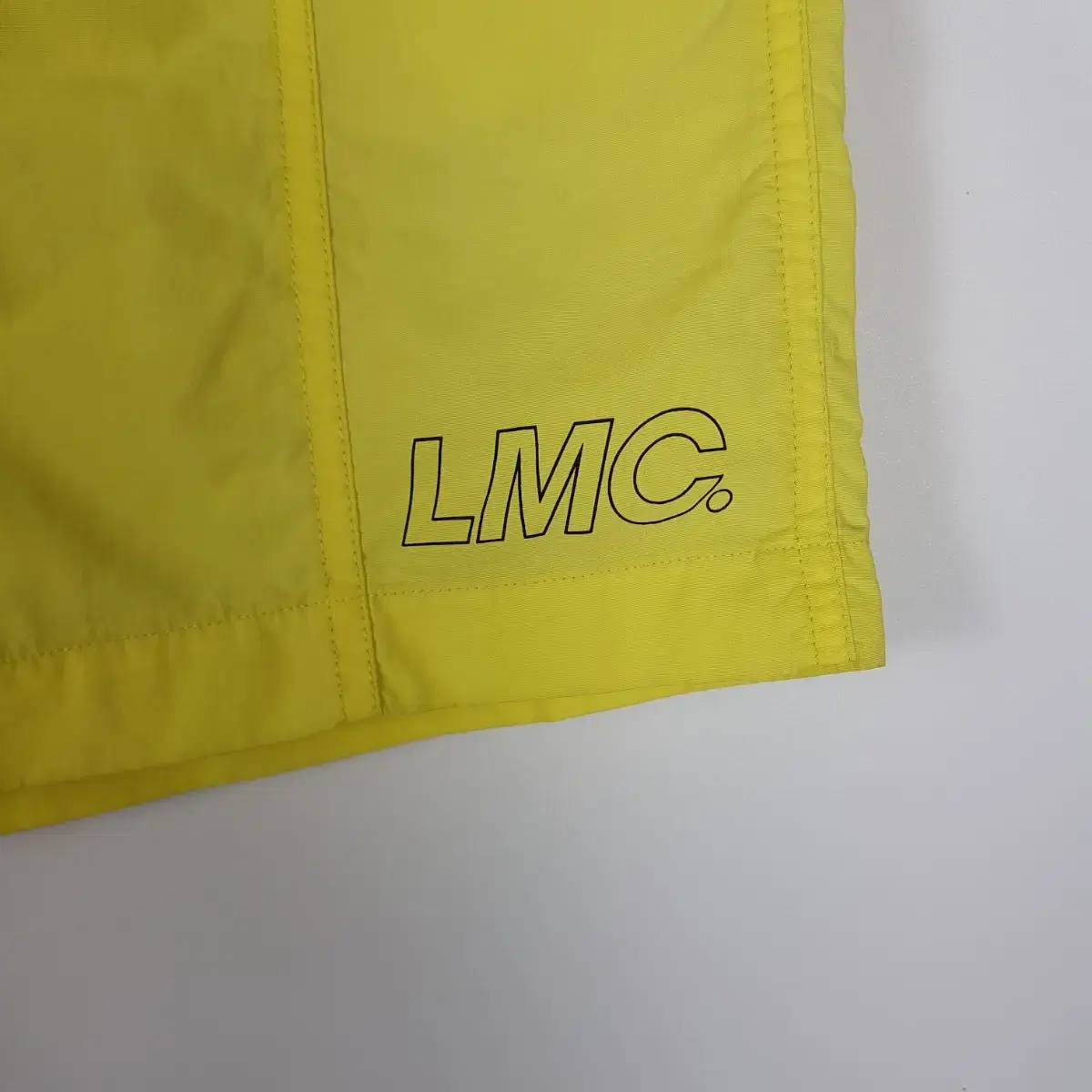 2 LMC 형광 쇼츠 팬츠 반바지