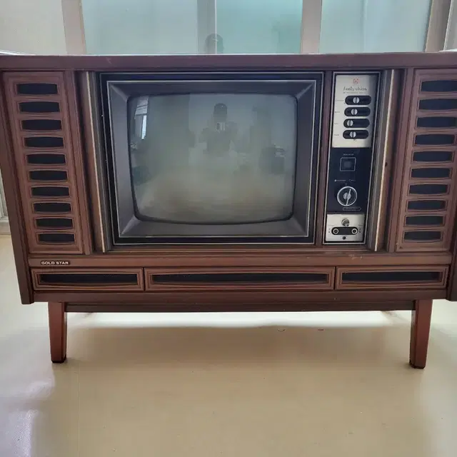 금성 TV 815  1976년 815광복 한정판