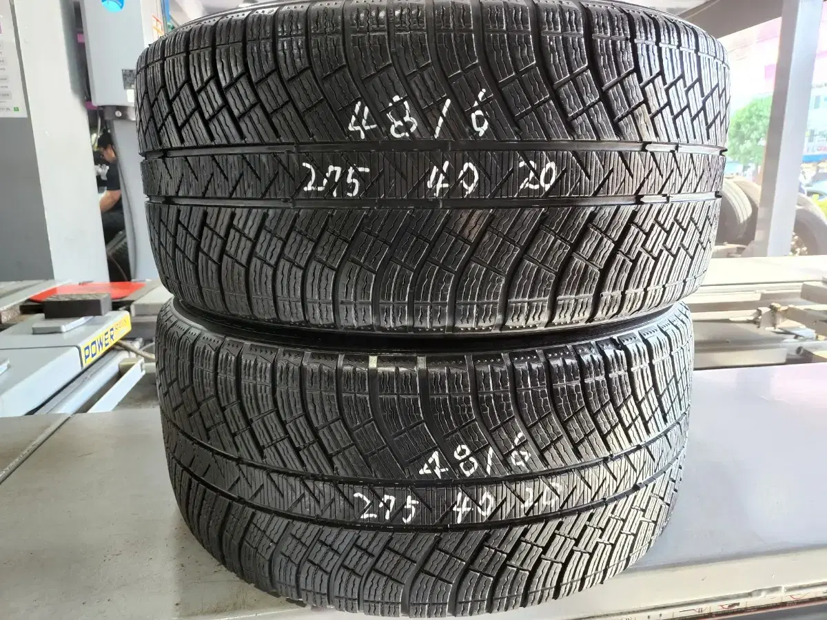 275/40R20  미쉐린 스노우 2본