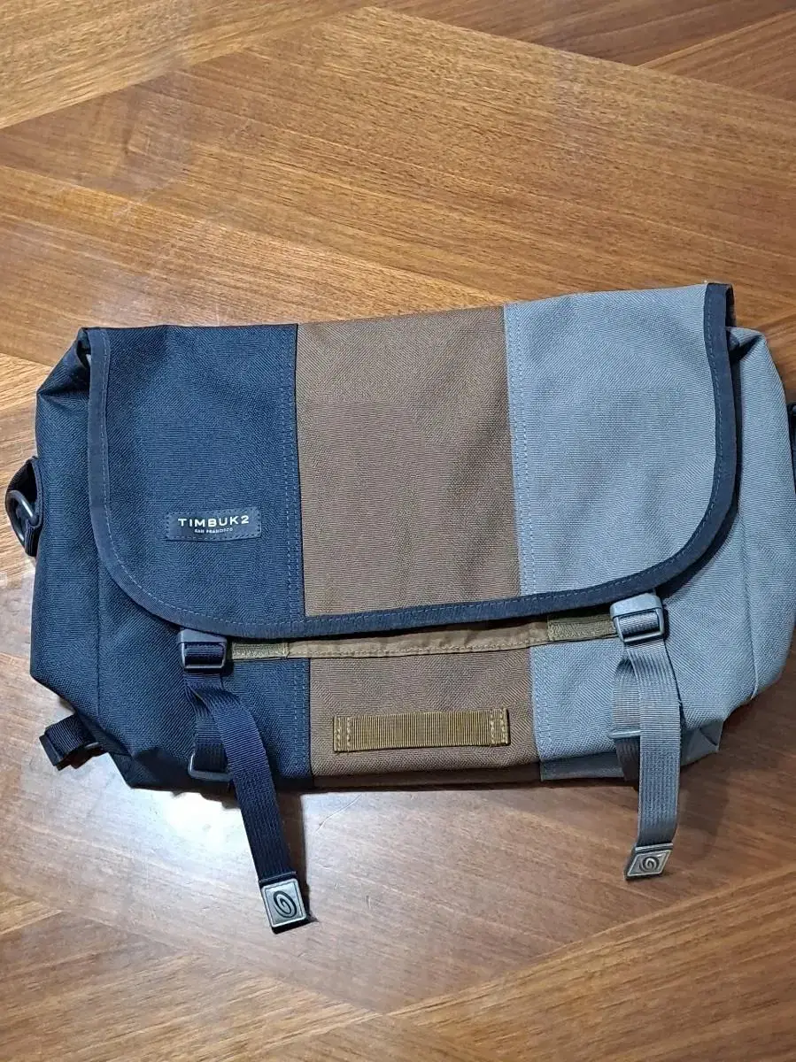 TIMBUK2 클래식 메신저백