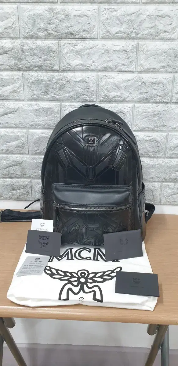 MCM 바이오닉 백팩 스몰