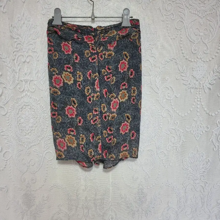 Isabel marant) draping floral skirt. 정품