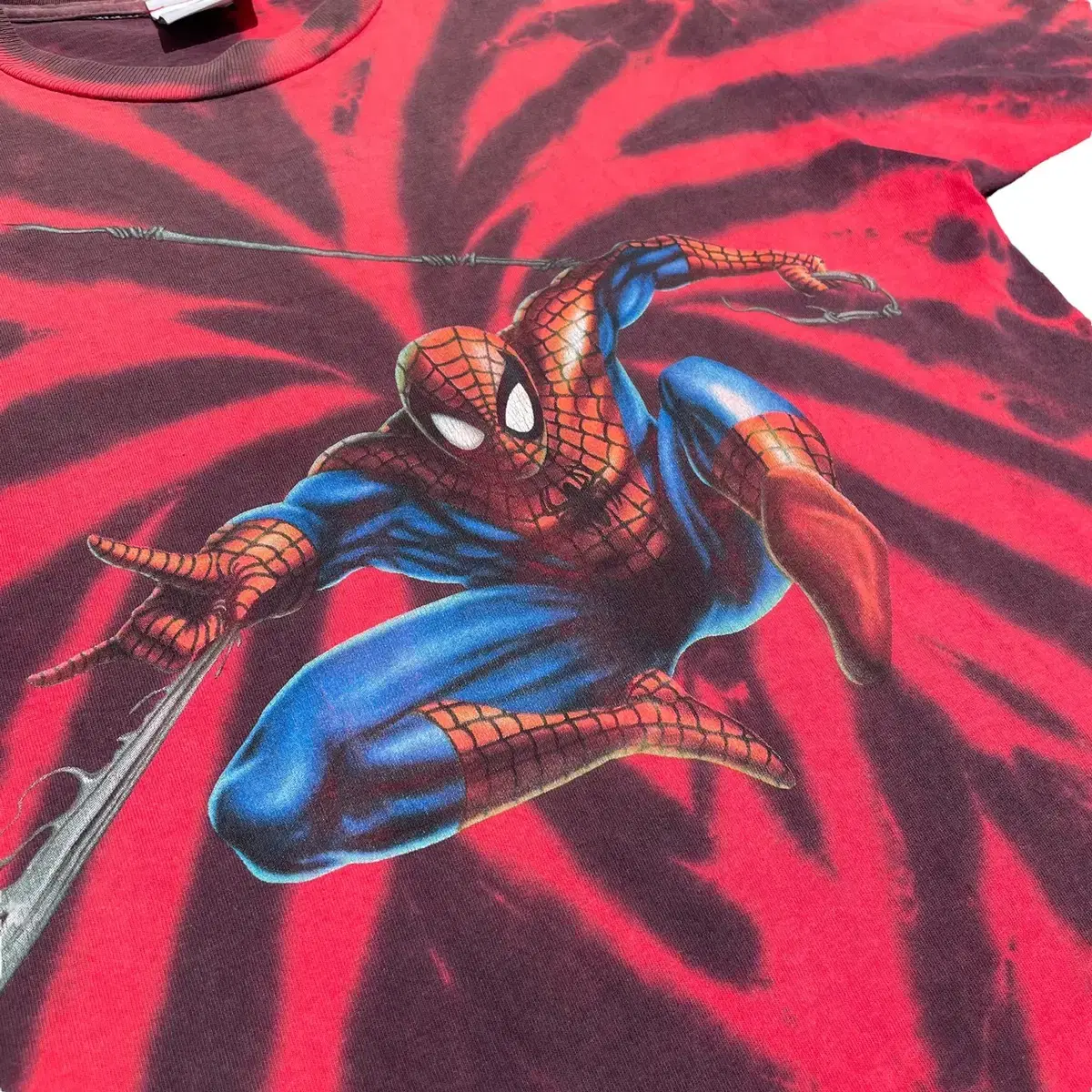 2000s Universal Studio Spiderman Tee