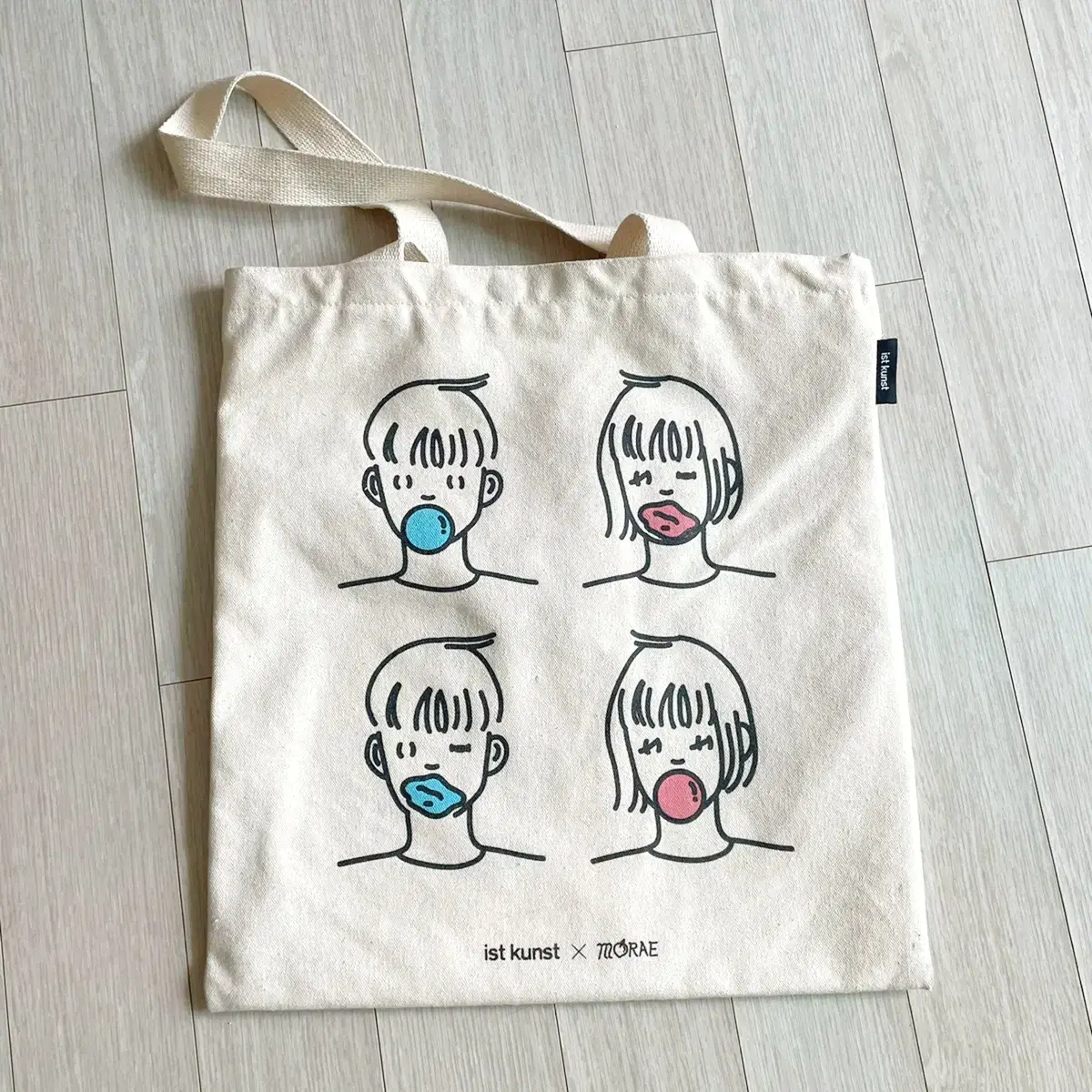 East Kunst X Morae Collaboration Illustration Eco Bag