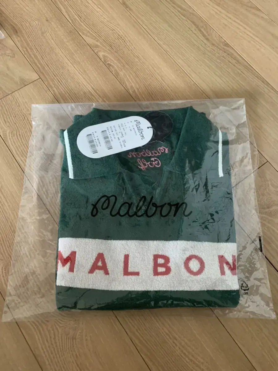 New Arrivals Malborn Women's Script Polo Knit T-Shirt GREEN 85(S)