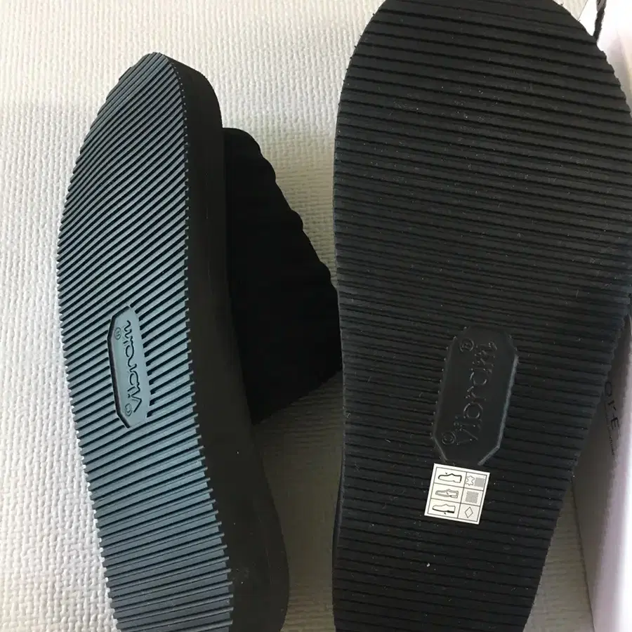 (280mm) SUICOKE 수이코크 / 패디드 스웨이드 비브람솔 슬리퍼