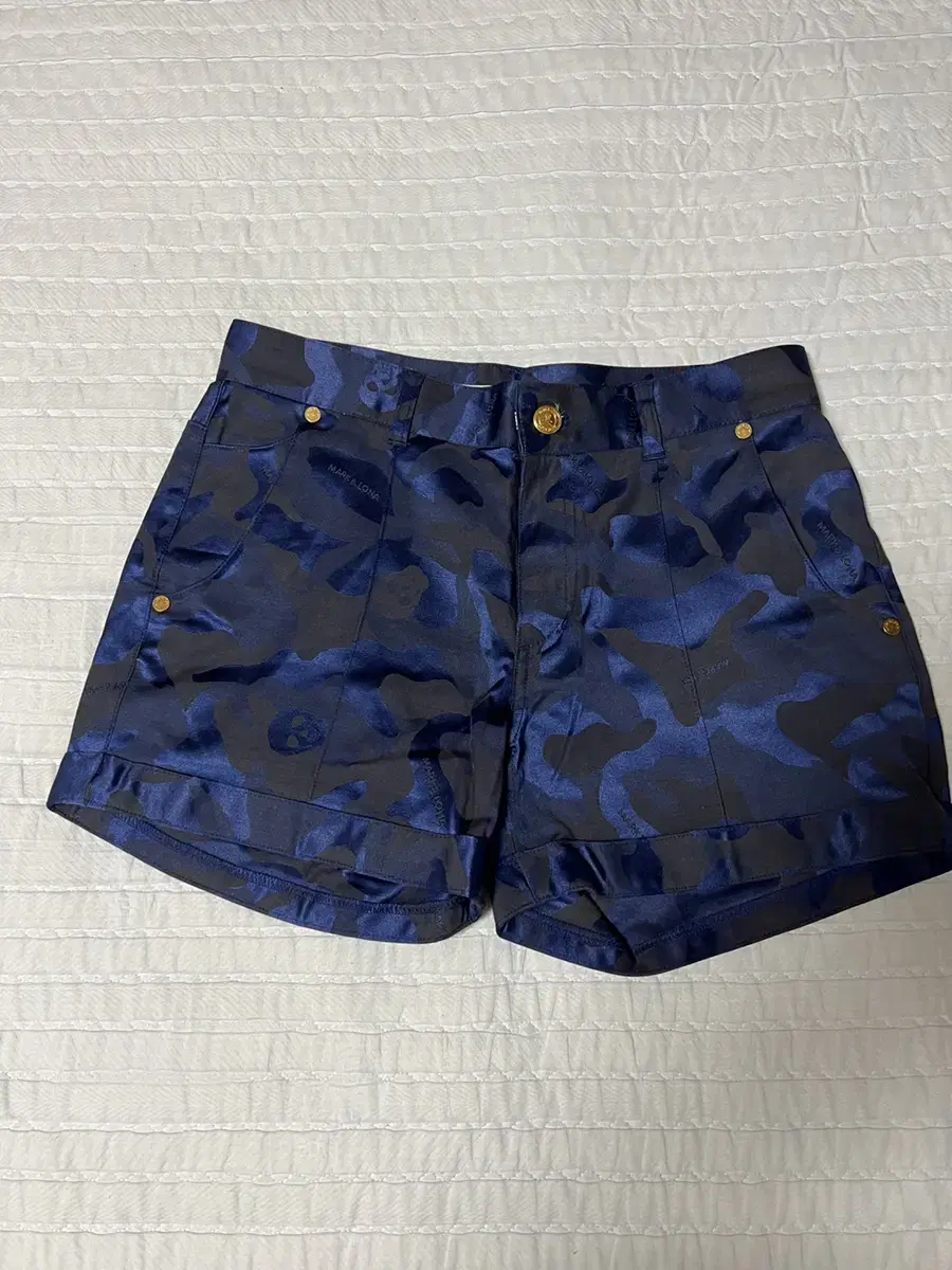 Mark & Lora shorts