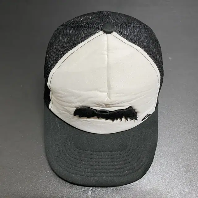 QUIKSILVER vintage trucker cap 트러커캡