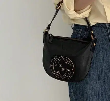 Daily Deals) Gucci Black Leather Blondie Shoulder Bag