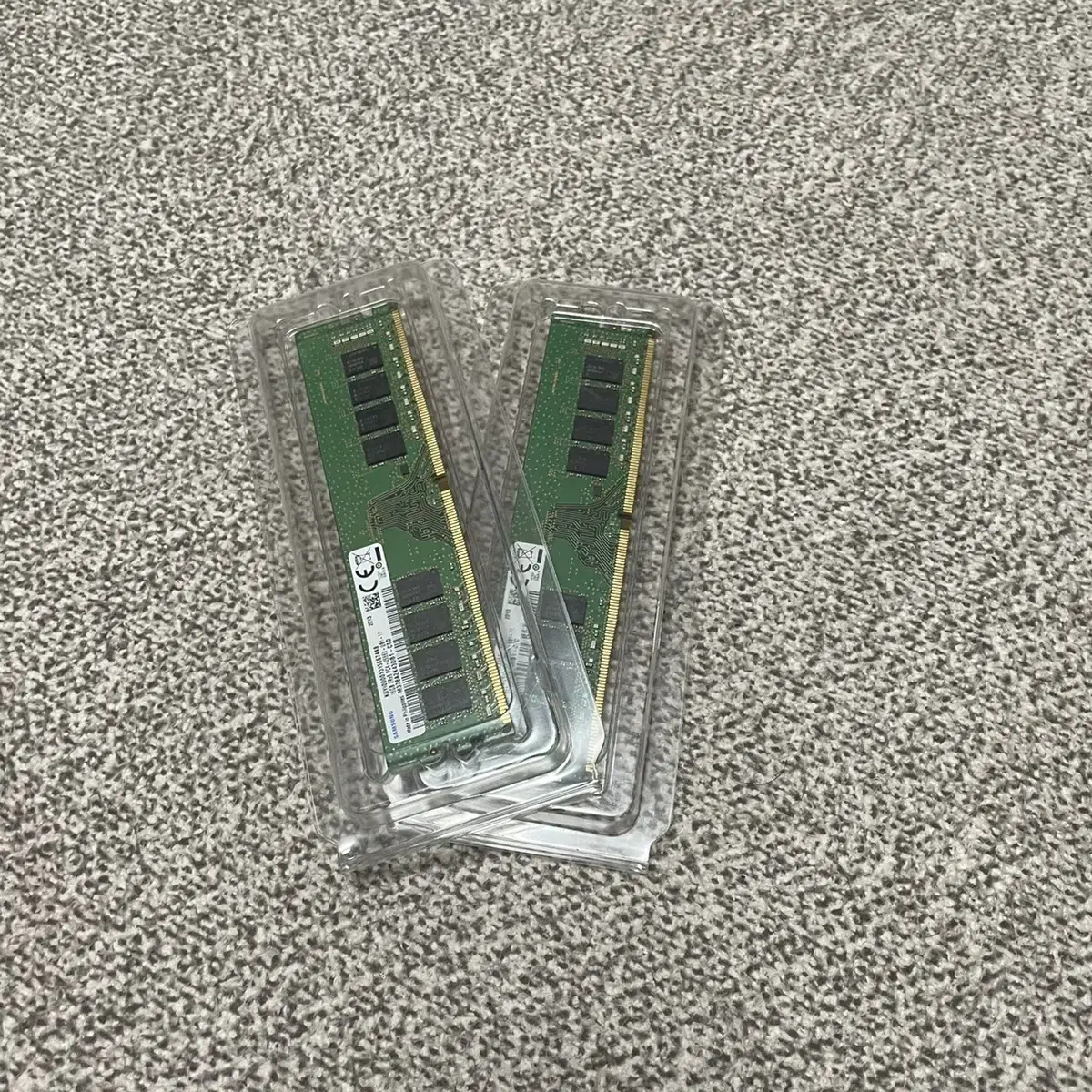 삼성전자 DDR4 16GB PC4 2666V 램