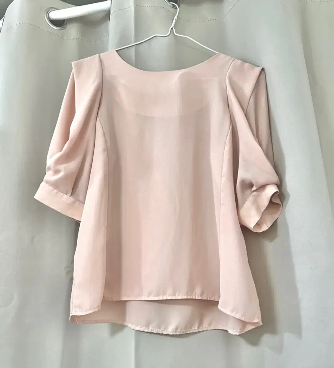 Yeoreum Pink Blouse (Contact possible)