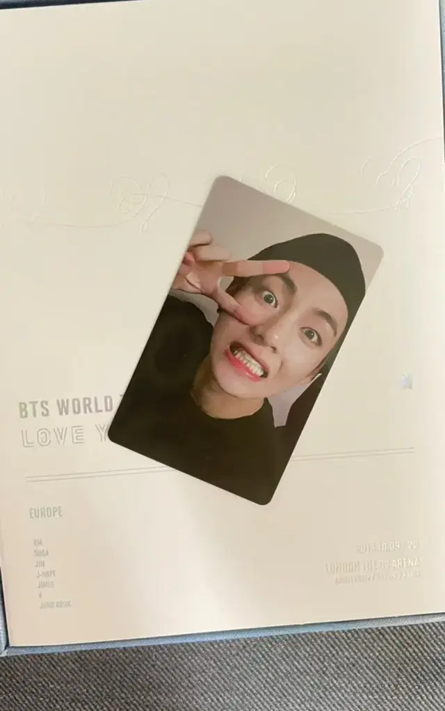 방탄소년단 럽셀콘 유럽 디비디 dvd 뷔 태형 V