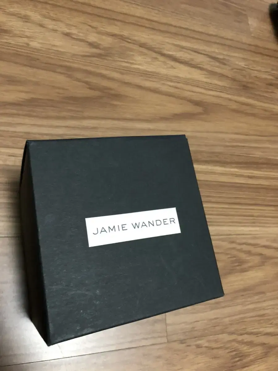 Jamie wander 열쇠고리