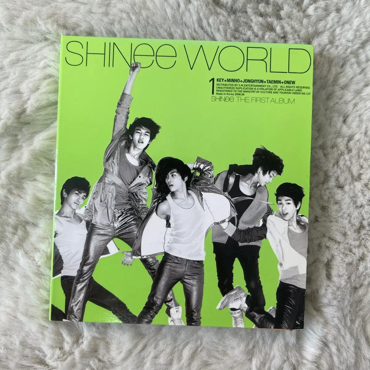 Shinee Oxygenator album neon version