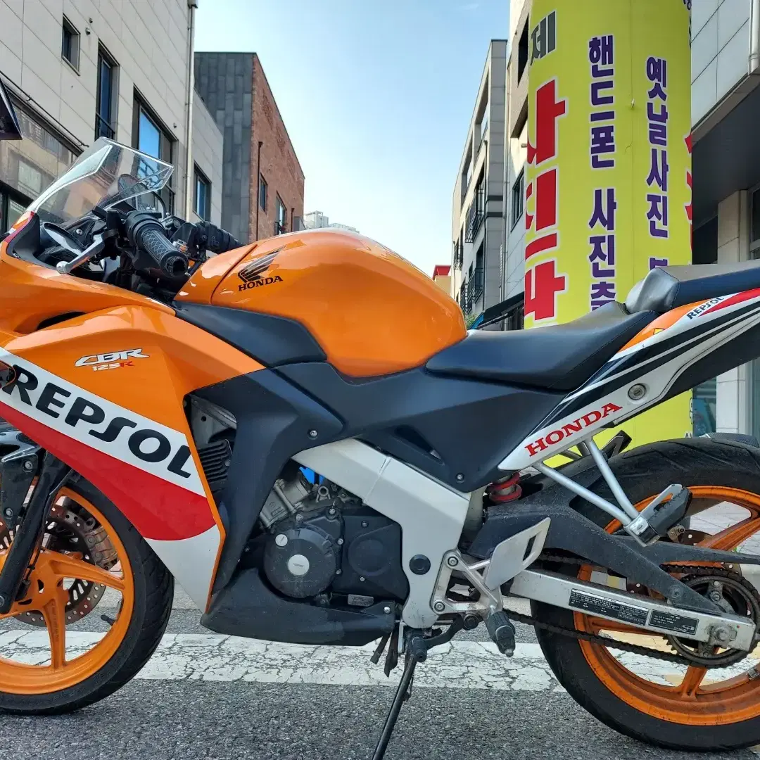 혼다 CBR125 15년식 렙솔 판매합니다.