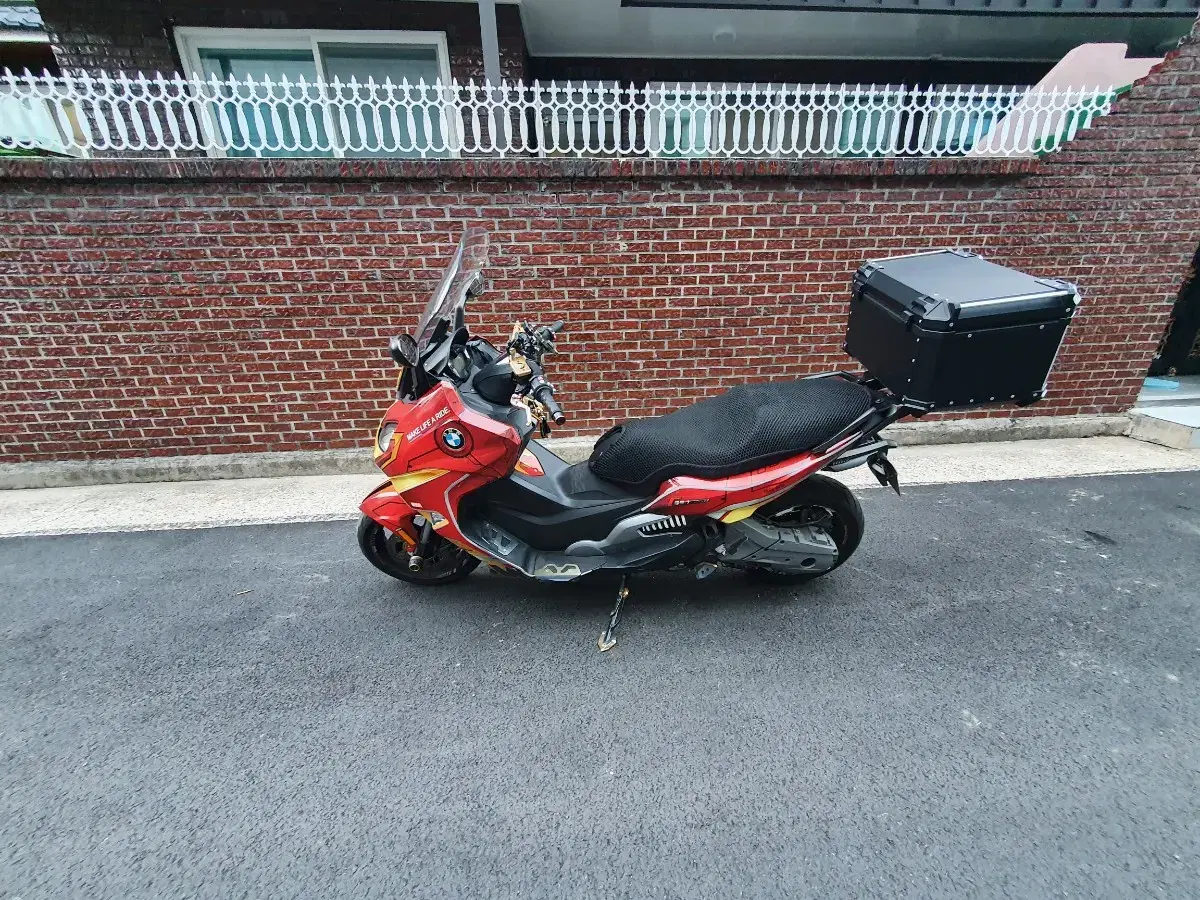 C650スポーツ タンデムバー Bmw 純正 中古 バイク 部品 美品 Wb10c405hz556 コケキズ無し 割れ欠け無し 機能的問題なし 新品未使用