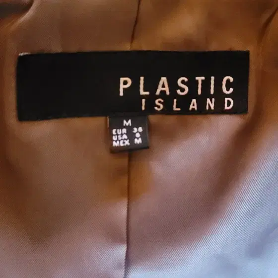 202/PLASTIC  ISLAND 라인 이쁜 모 자켓