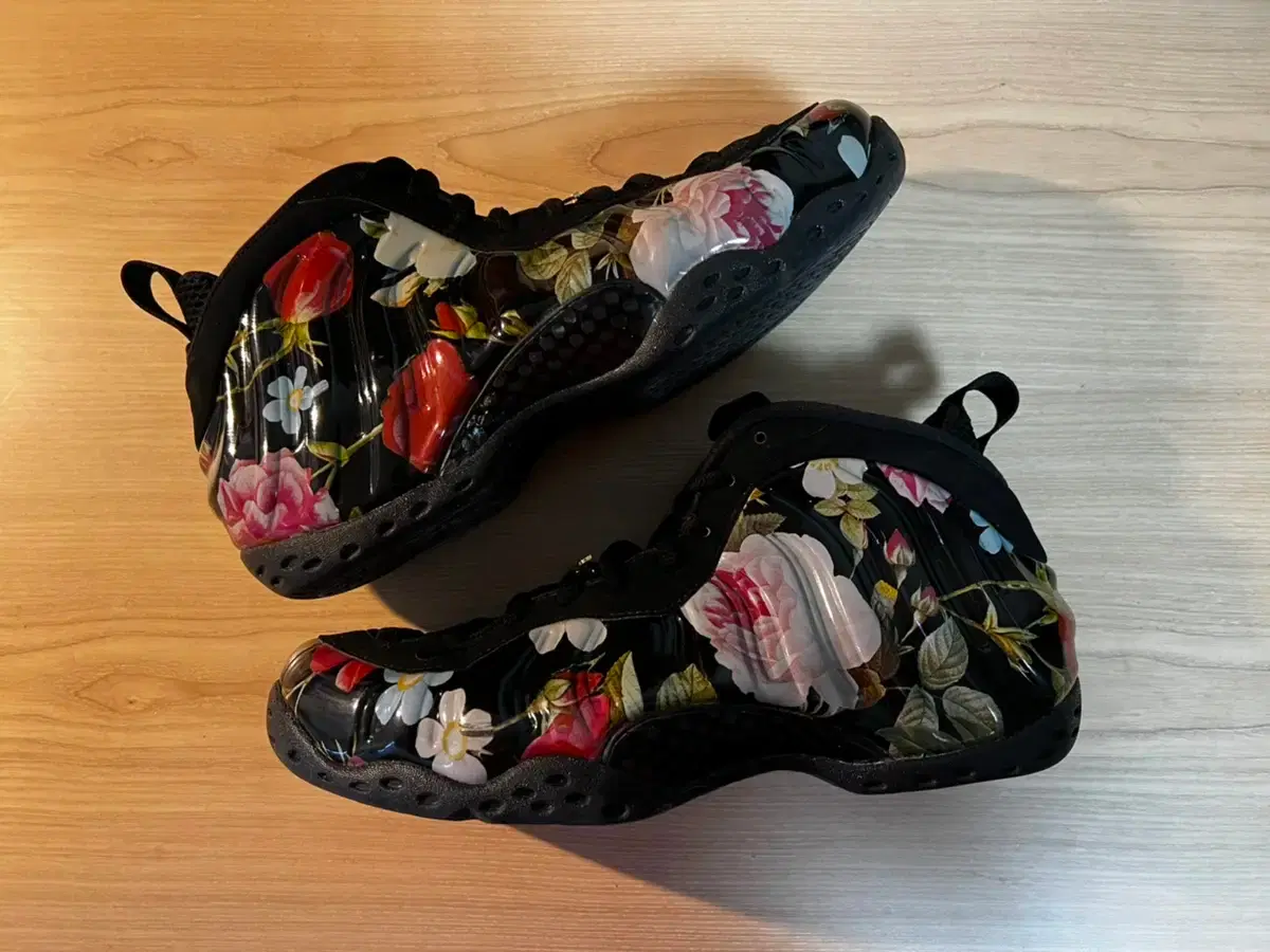 나이키 Floral Foamposite 270 사이즈