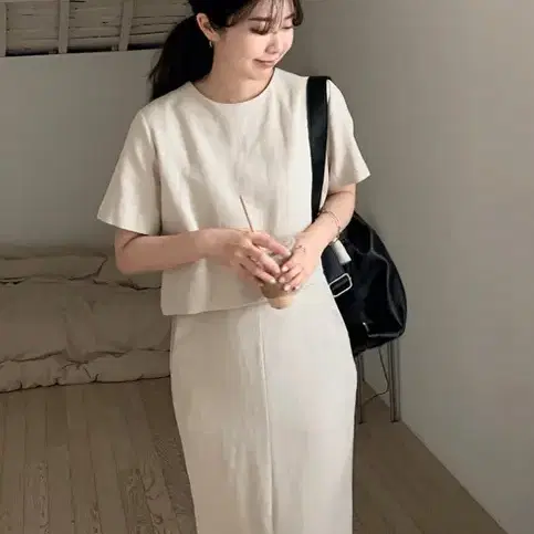 어리틀빗 back slit linen set up (내츄럴)