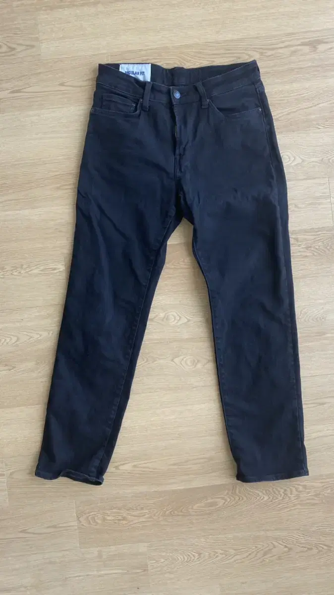 H&M Regular Fit 29/30 Black Jeans