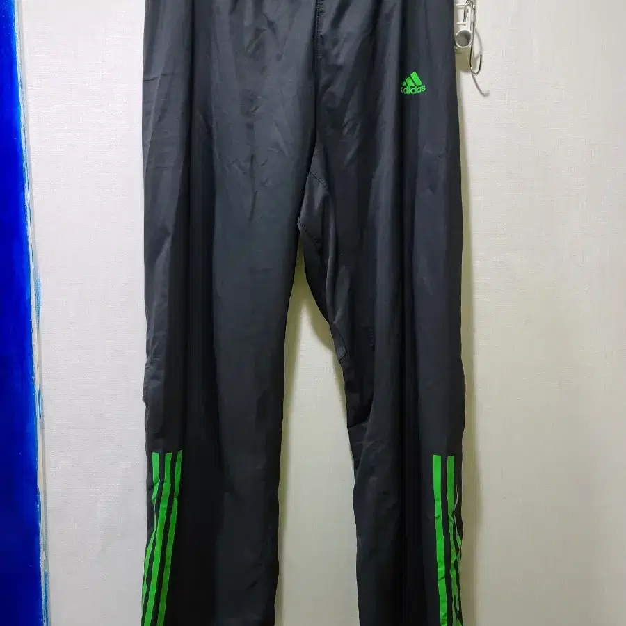 (105,XL) adidas 아디다스 얇은바람막이점퍼 & 바지 세트 !