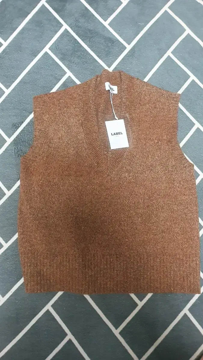 LabelsArchive Knit Vests New Arrivals