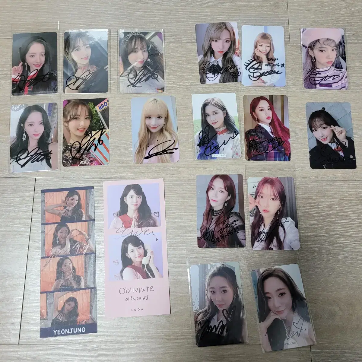 WJSN sign albumPhotocard WTS