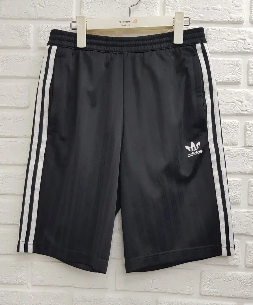 3468 adidasFOOTBALL SHORTS