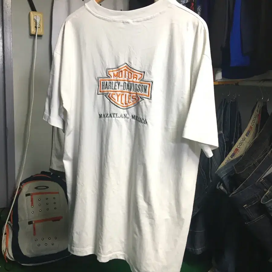 XL) HARLEY DAVIDSON TEE