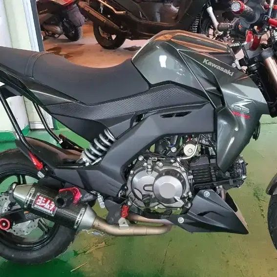 가와사끼Z125