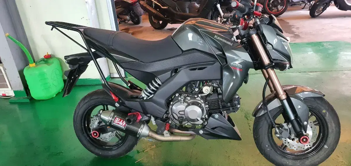 가와사끼Z125