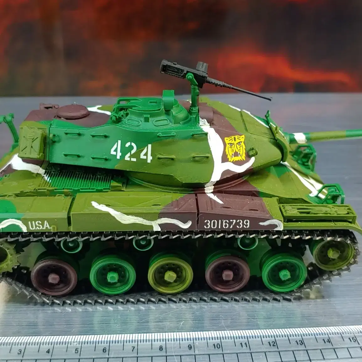 1/35타미야미국M41워커하운드경전차탱크25센티프라모델AFV도색작완성작