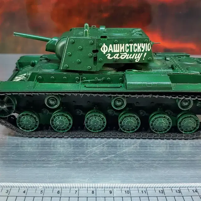 1/35트럼페터KV-1추가장갑탱크소련19센티프라모델AFV도색작완성작전차