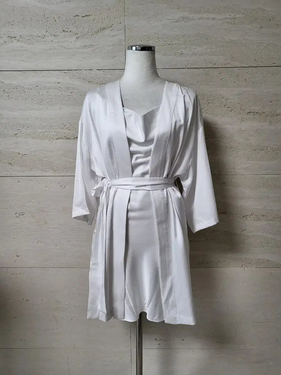 Sale)Silk Nashi ONEPIECE SET