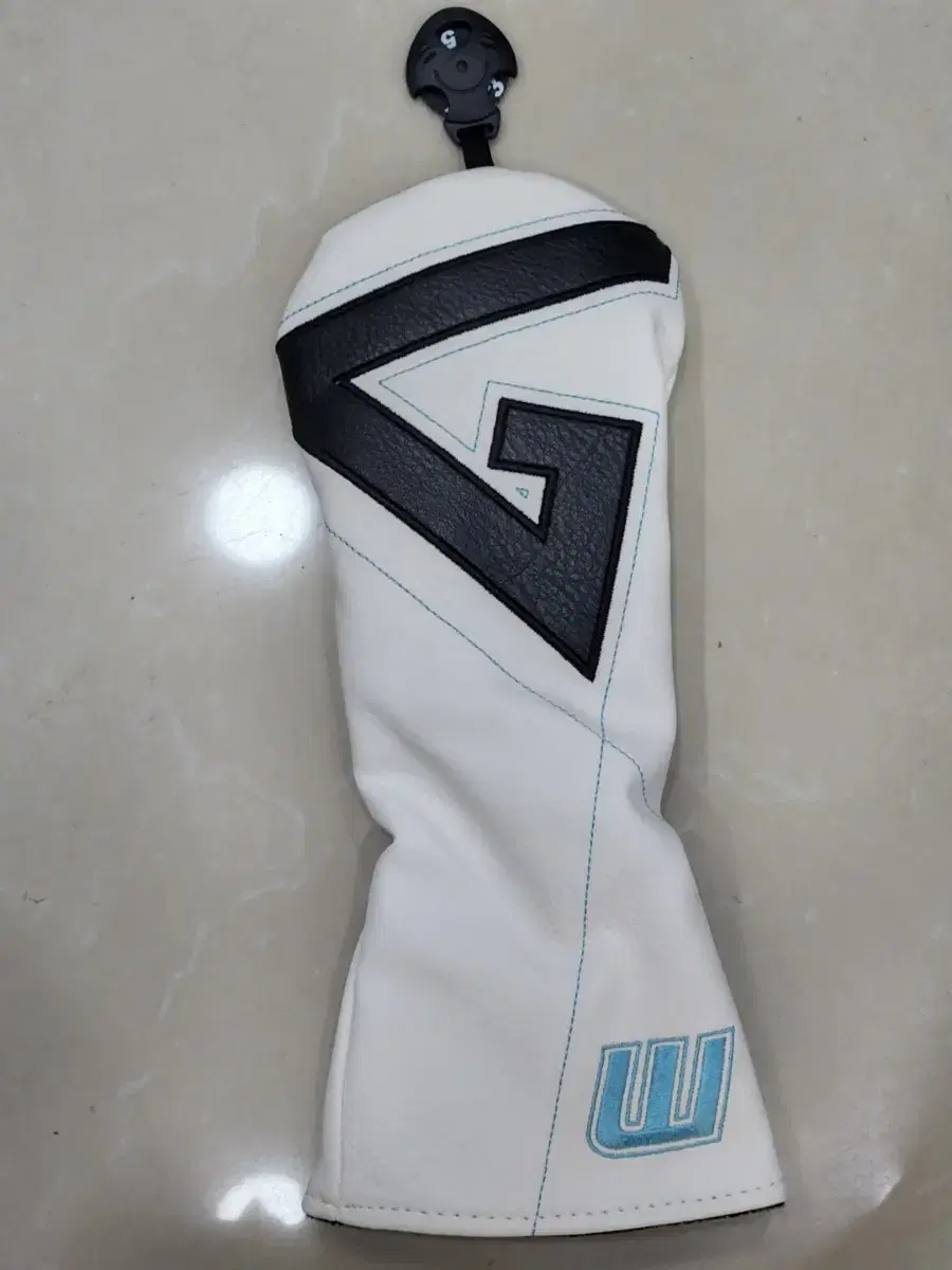 (GV TOUR) Golf club head cover (adjustable number) White wood cover