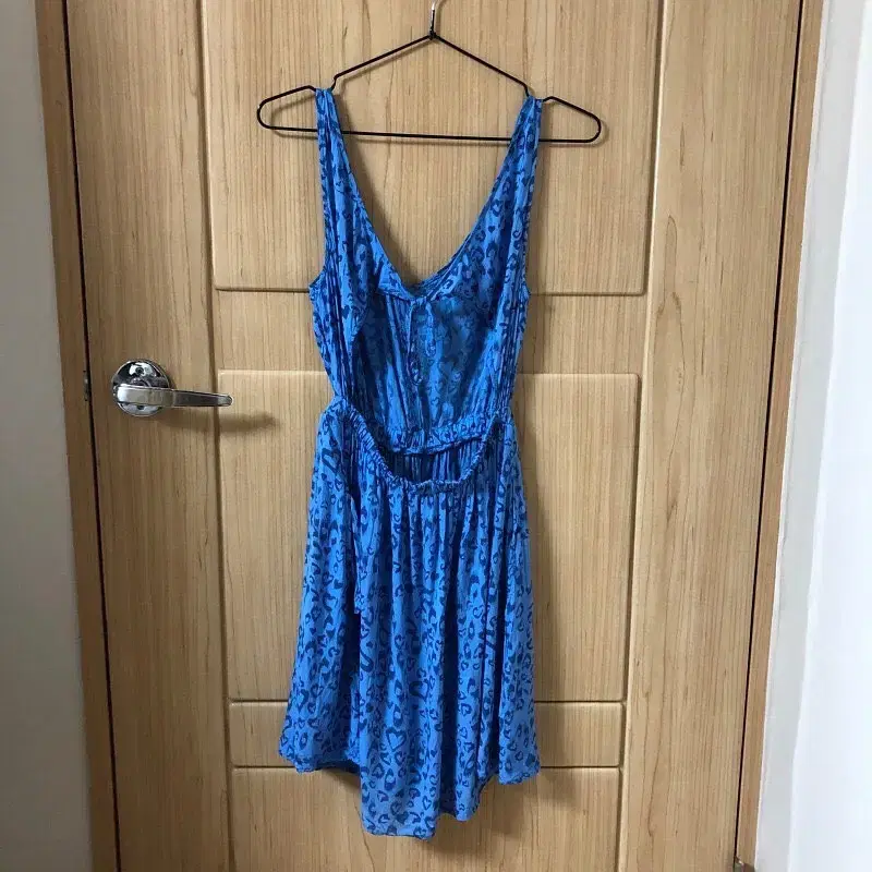 Vintage H&M heart blue leopard ops