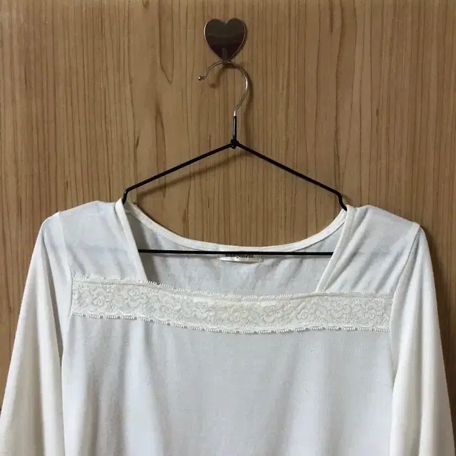 Vintage lacifonelli ivory lace t