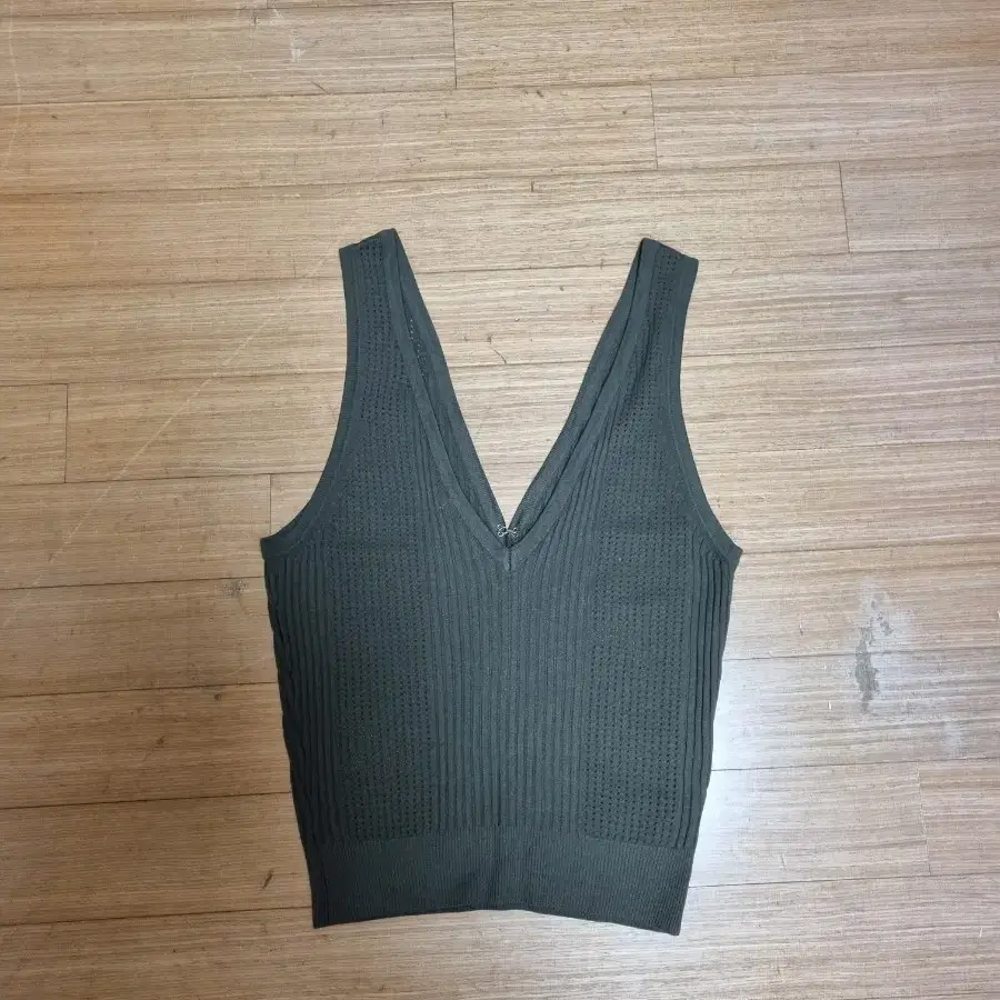 [S] H&M 카키 골지 민소매